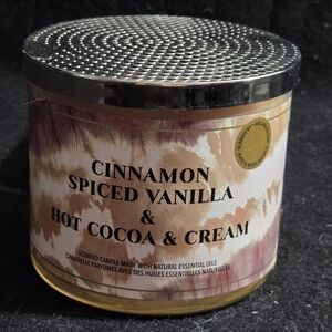 Bath & Body Works Cinnamon Spiced Vanilla & Hot Cocoa & Cream Scented Candle